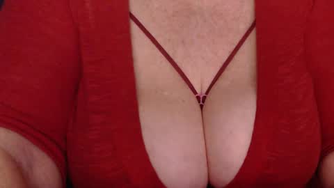 Snapshot of sweetli_angel chatting on October 1, 2:38 am sweetli_angel online show from October 1, 2:38 am