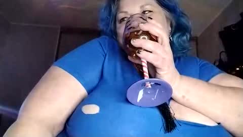 sweetlolajean online show from October 22, 12:15 am