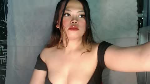 NICOLE online show from March 5, 6:04 pm