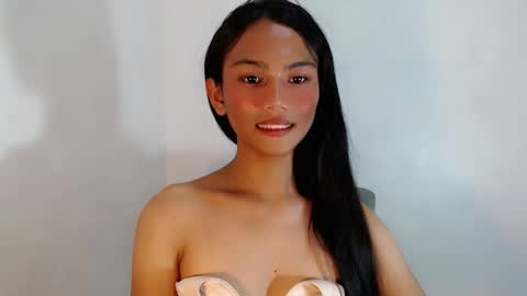 Nia online show from October 20, 12:52 pm