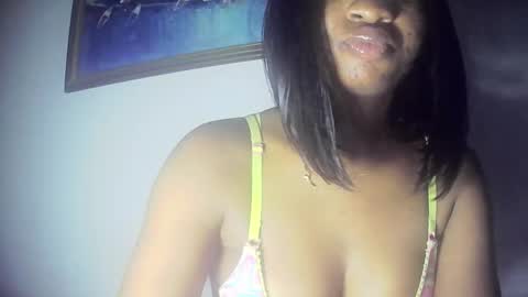 Snapshot of sweetness755325 chatting on September 20, 1:38 am sweetness755325 online show from September 20, 1:38 am