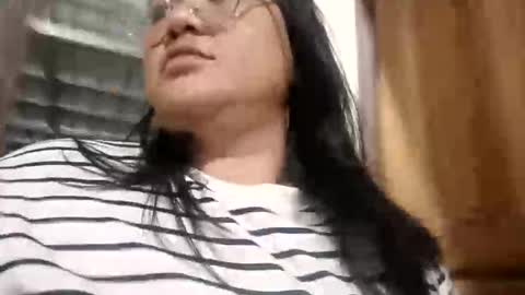 sweetnike online show from February 8, 1:26 pm