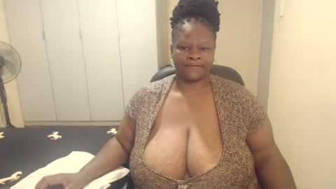 sweetnoziexxx online show from February 24, 5:09 am