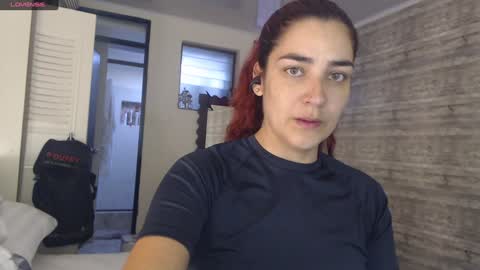 Snapshot of sweetsmile28 chatting on January 22, 12:17 pm Dianis online show from January 22, 12:17 pm