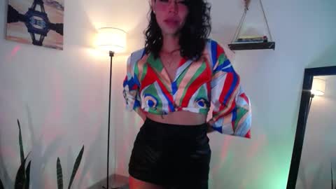 Snapshot of sweettianna chatting on September 17, 2:15 pm shamanta Independent modelHelp me reach 100 thumbs up online show from September 17, 2:15 pm