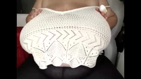 Maya online show from December 13, 7:53 pm