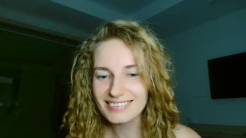 sweety_fruits online show from January 5, 5:38 pm