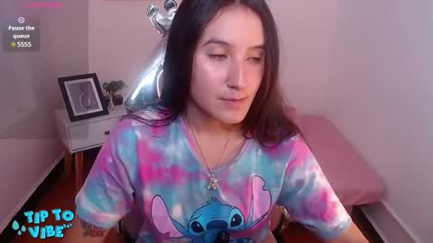 Catalina online show from February 10, 7:49 pm