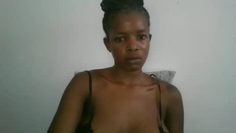 Snapshot of sweetz_candice chatting on September 16, 10:45 am sweetz_candice online show from September 16, 10:45 am