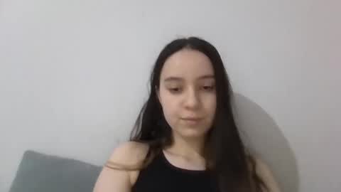 nur online show from February 1, 7:12 pm