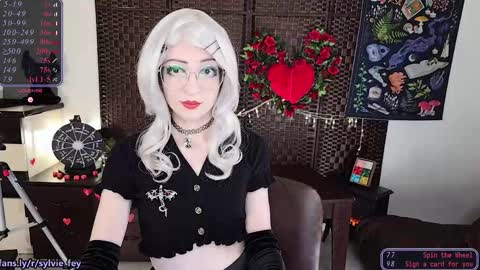 Sylvie online show from February 12, 10:04 pm