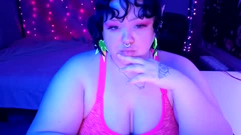 Snapshot of t0rchfairy710 chatting on January 4, 8:28 am Goddess Flame online show from January 4, 8:28 am