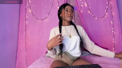 t4mmy_ online show from March 11, 5:02 am