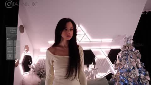 Snapshot of taanni_bc chatting on January 25, 9:35 pm TAANNI online show from January 25, 9:35 pm