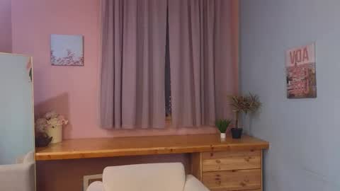 Lizzy online show from March 24, 12:32 pm