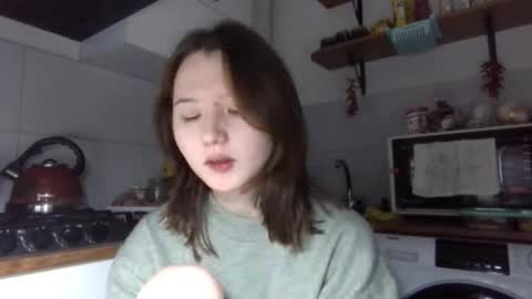 Lily online show from November 21, 3:25 pm