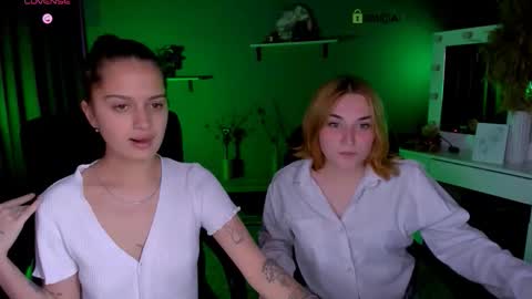 Snapshot of talia_seduce chatting on September 22, 12:58 pm talia_seduce online show from September 22, 12:58 pm
