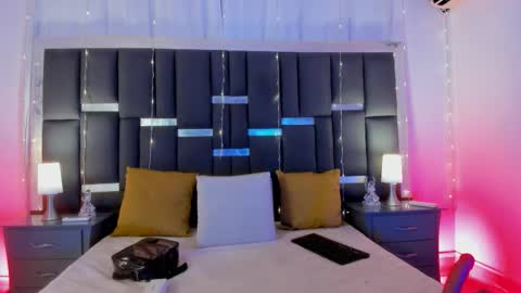 tali  online show from February 15, 7:46 pm