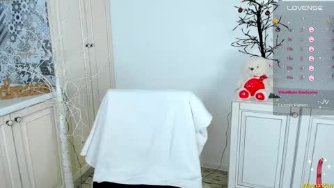 Snapshot of talla_la chatting on January 9, 10:20 am Talla online show from January 9, 10:20 am