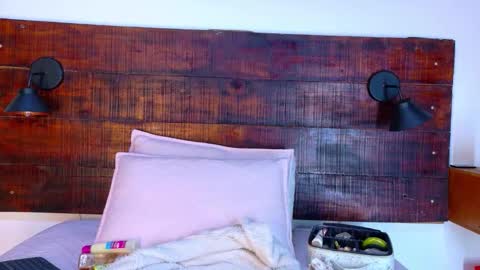    online show from January 10, 10:53 am