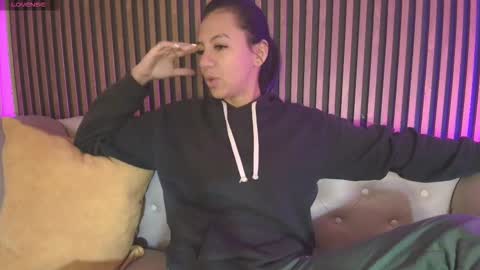 Tamy  online show from November 30, 1:15 pm