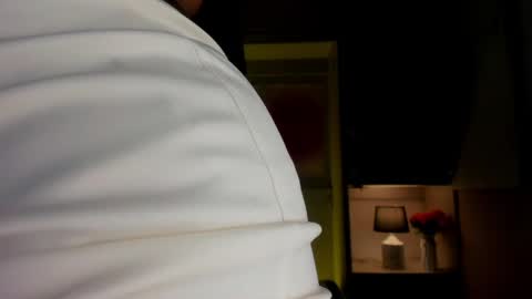 Tami online show from April 4, 7:34 pm