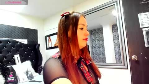 Snapshot of tammyparker_ chatting on January 19, 4:44 am Tammara online show from January 19, 4:44 am