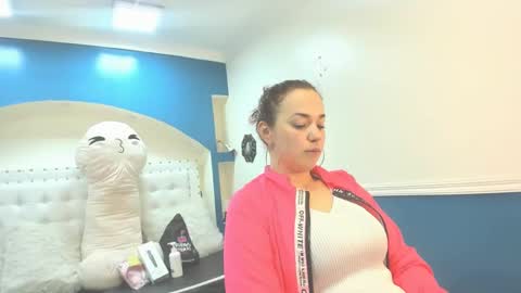 Snapshot of tammyparker_ chatting on December 12, 5:42 am Tammara online show from December 12, 5:42 am