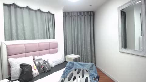 Snapshot of tammyparker_ chatting on February 28, 5:04 am Tammara online show from February 28, 5:04 am