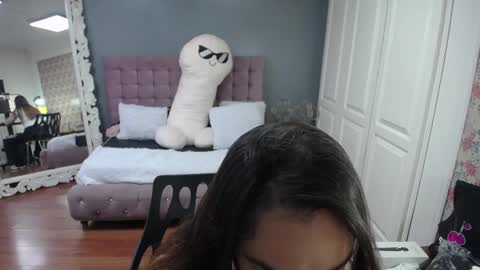 Snapshot of tammyparker_ chatting on September 14, 2:42 am Tammara online show from September 14, 2:42 am