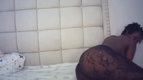 Snapshot of tashababy1 chatting on October 11, 6:43 pm tashababy1 online show from October 11, 6:43 pm