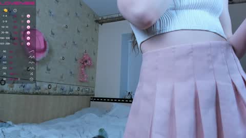 Annie online show from December 6, 5:20 am