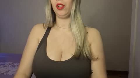 tateisblonde online show from June 2, 9:27 pm