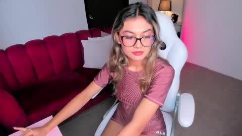 tatiana_mendoza online show from November 9, 2:46 pm