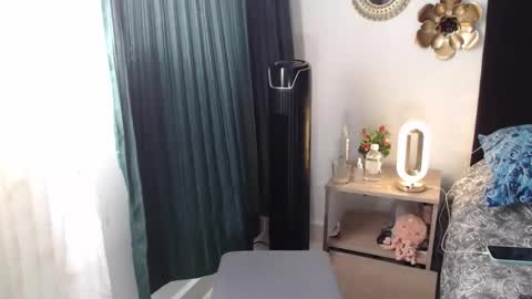 tatiana_monteros online show from March 4, 8:48 pm