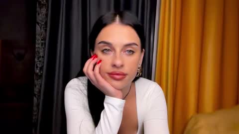 Tati online show from September 20, 5:44 pm