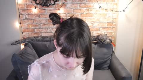 Taya online show from December 26, 3:31 pm