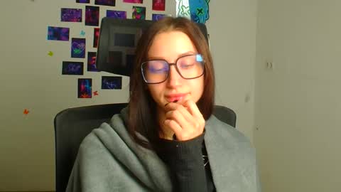 Taya online show from February 6, 7:12 am