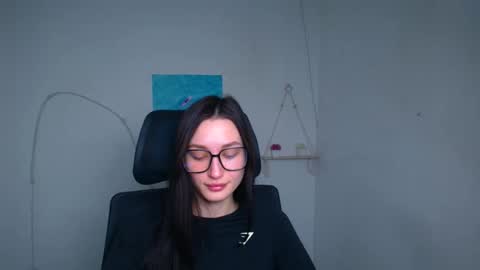 Taya online show from February 3, 6:40 am