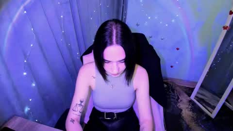 Tayla online show from November 27, 8:17 am