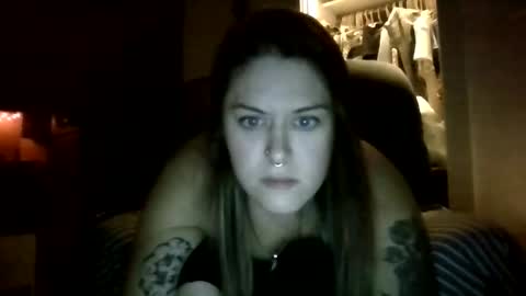 Snapshot of taylorriot chatting on October 12, 4:15 am Taylor Riot online show from October 12, 4:15 am