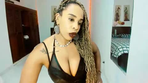 Snapshot of taylorslims chatting on September 21, 12:59 pm taylorslims online show from September 21, 12:59 pm