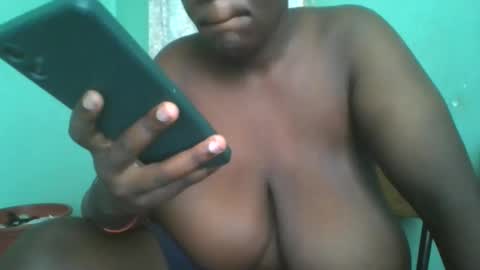 teezzy33 online show from February 13, 10:39 am