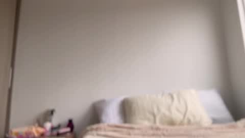 Amy No penetration Virgiin giirl online show from November 5, 4:23 pm