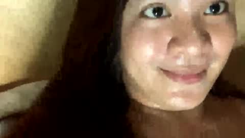 Snapshot of temptation_happiness chatting on December 16, 1:00 pm Just call me Tiara online show from December 16, 1:00 pm