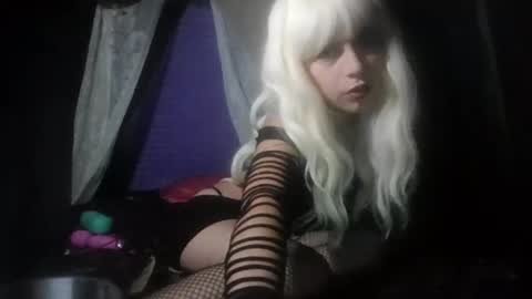 temptedbrat online show from May 16, 7:11 am