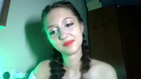 temptingvision online show from March 7, 4:00 pm