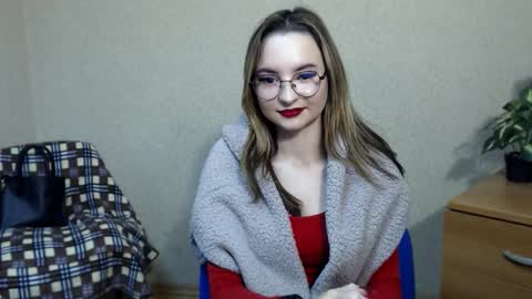 tender_treasure online show from November 5, 10:42 am