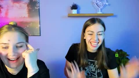 Snapshot of tereza_moon chatting on October 21, 3:05 pm Youre Tereza online show from October 21, 3:05 pm