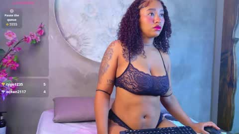 CALL ME TERRA online show from April 29, 4:31 pm